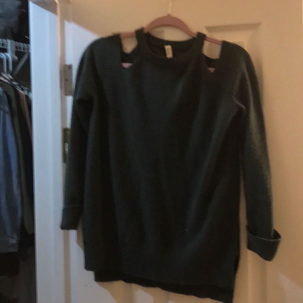 Hunter green sweater